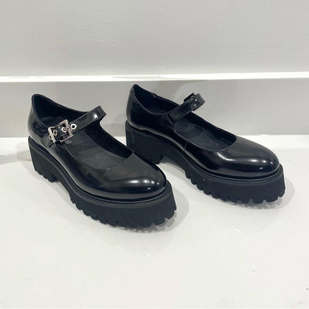 NEW Jeffrey Campbell Mary Jane Platform Pump (size 6) - Picture 2 of 8